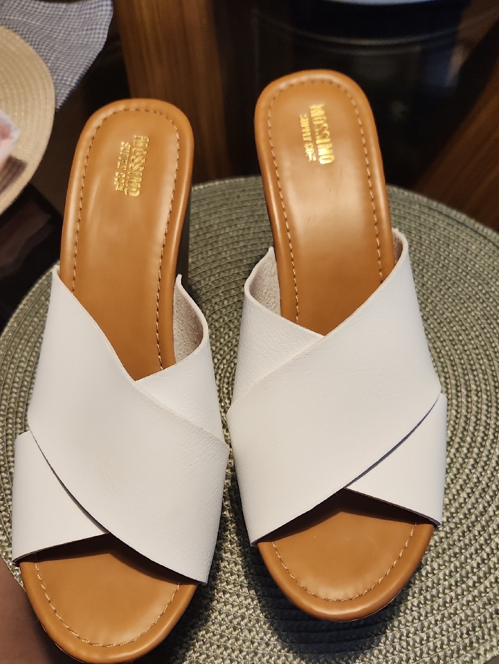 Mossimo White Crossover Leather Slide Mules